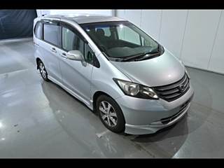 HONDA FREED 2010