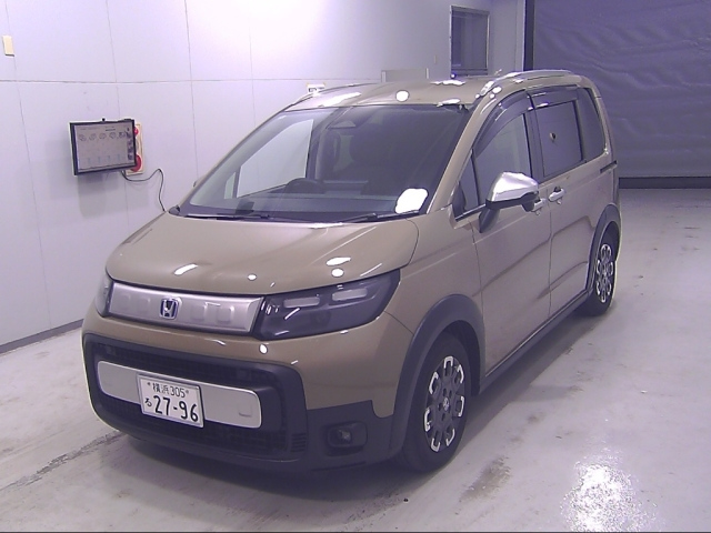 HONDA FREED 2024