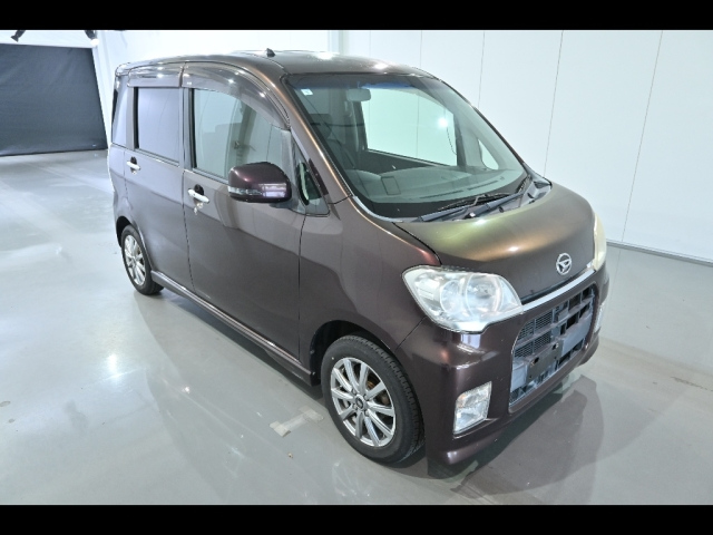 DAIHATSU TANTO EXE 2011