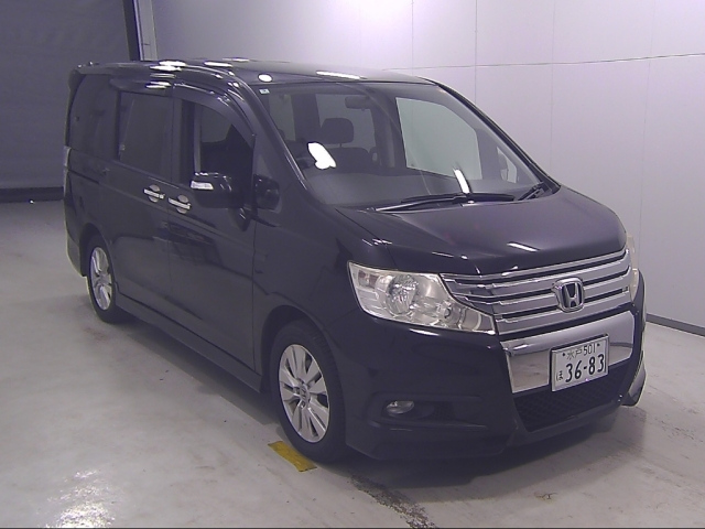 HONDA STEP WAGON 2010