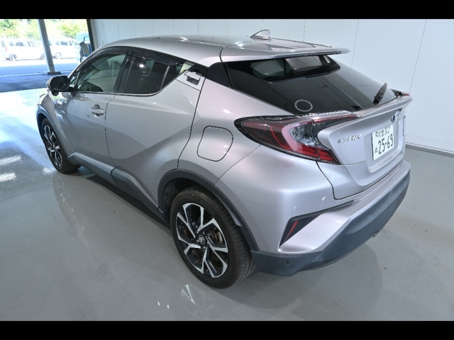 TOYOTA C-HR 2017