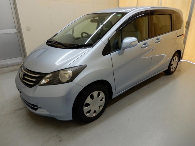 HONDA FREED 2008