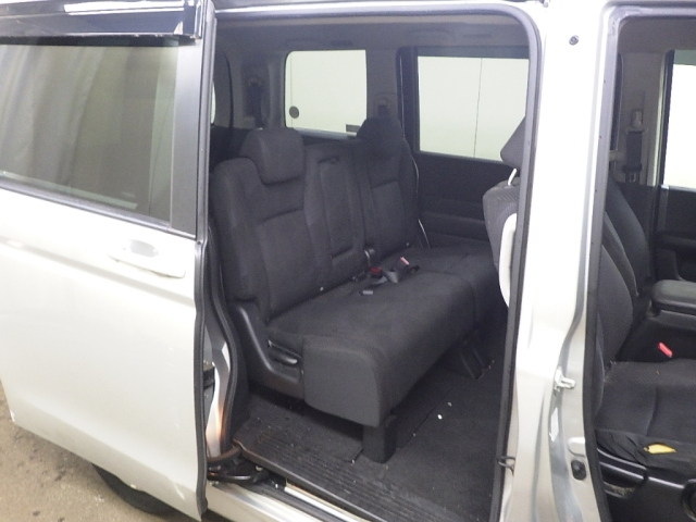 HONDA STEP WAGON 2011