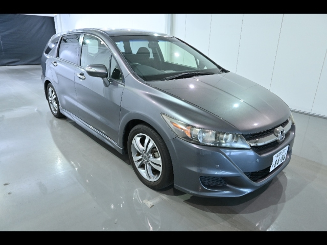 HONDA STREAM 2013