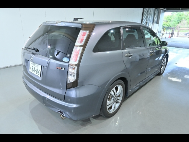 HONDA STREAM 2013