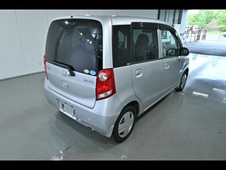 HONDA LIFE 2010