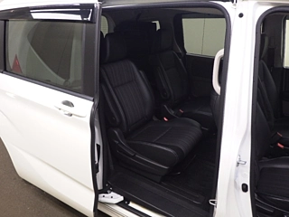 HONDA FREED 2016