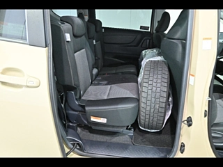 TOYOTA SIENTA 2019