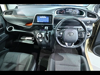 TOYOTA SIENTA 2019