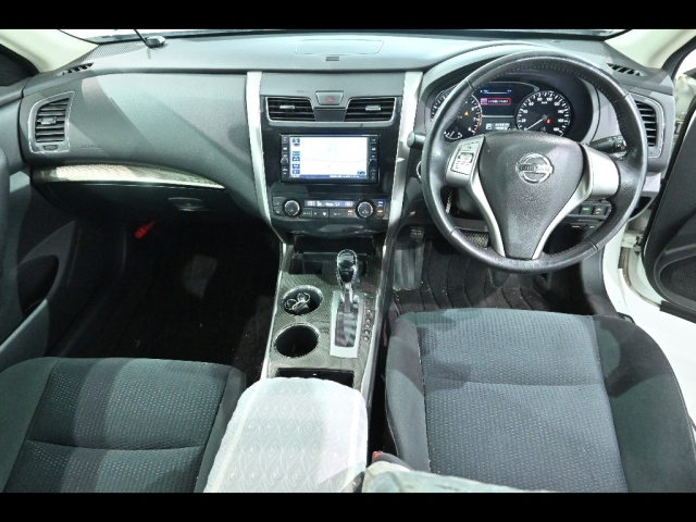 NISSAN TEANA 2017