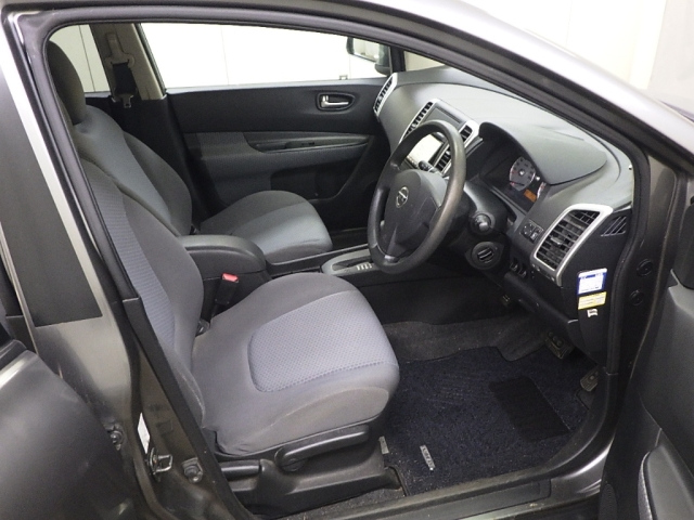NISSAN WINGROAD 2009