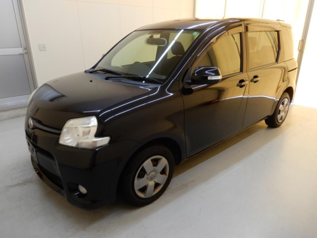 TOYOTA SIENTA 2014