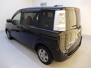 TOYOTA SIENTA 2014