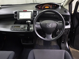 HONDA FREED 2009