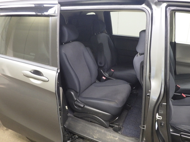 HONDA FREED 2009