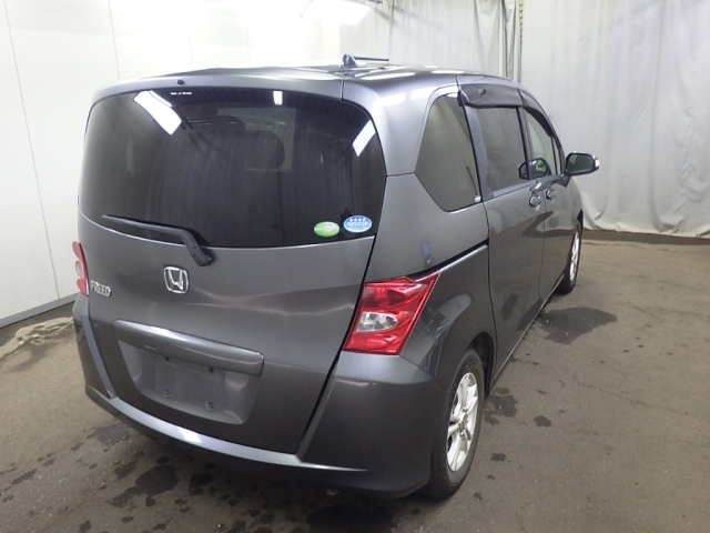 HONDA FREED 2009