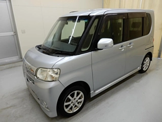 DAIHATSU TANTO 2012