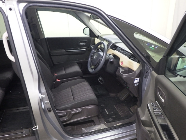 HONDA FREED 2018