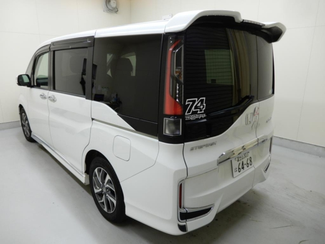 HONDA STEP WAGON 2017