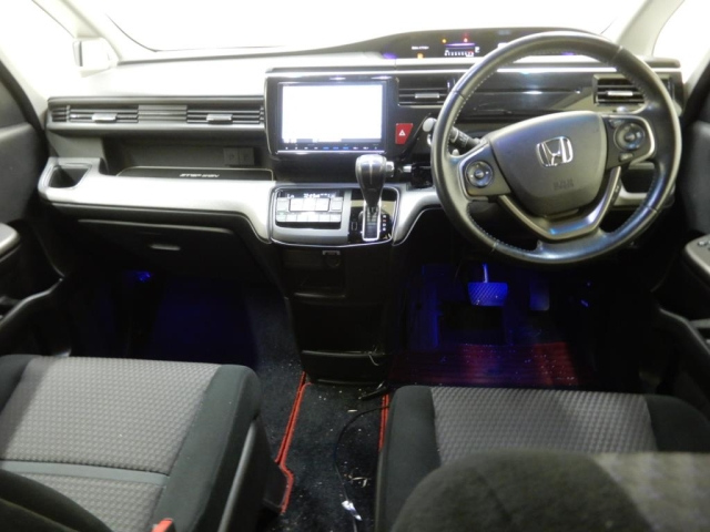 HONDA STEP WAGON 2017