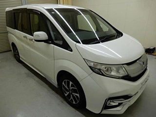 HONDA STEP WAGON 2017