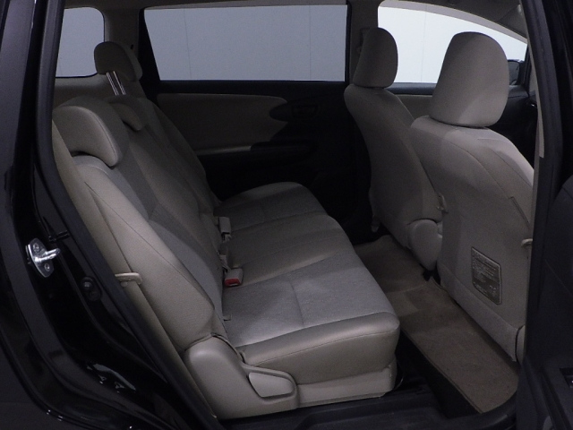 TOYOTA WISH 2009