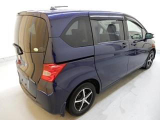 HONDA FREED 2010