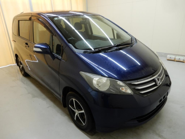 HONDA FREED 2010