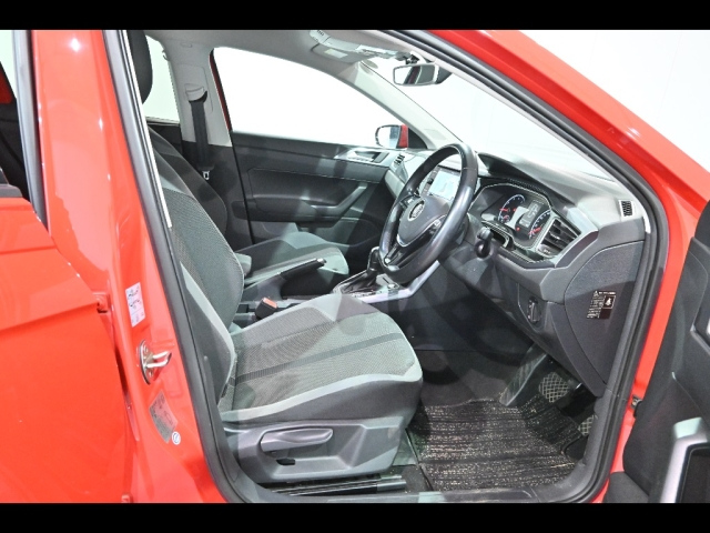 VOLKSWAGEN POLO 2018