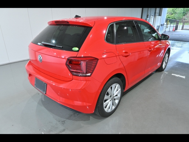 VOLKSWAGEN POLO 2018