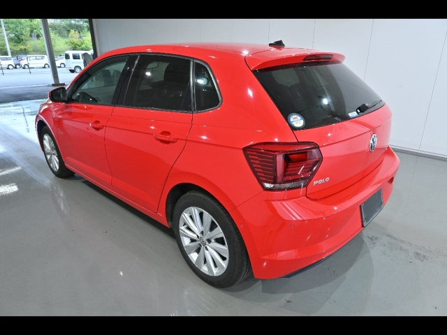 VOLKSWAGEN POLO 2018