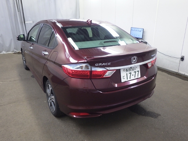 HONDA GRACE 2015
