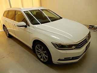 VOLKSWAGEN PASSAT VARIANT 2018