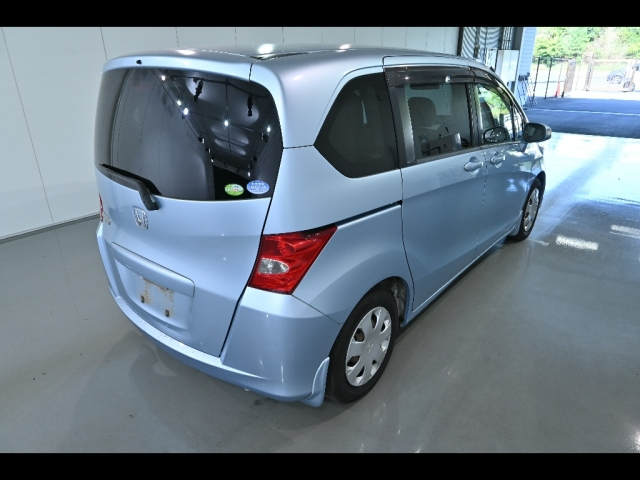 HONDA FREED 2008