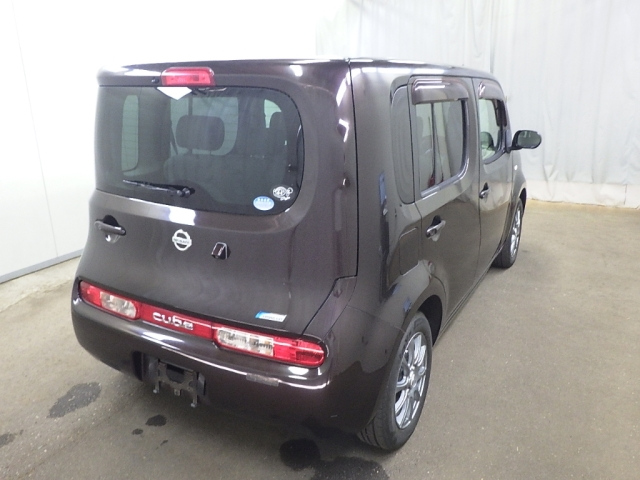 NISSAN CUBE 2012