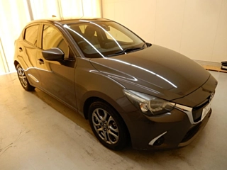 MAZDA DEMIO 2017