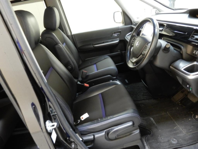 HONDA STEP WAGON 2021