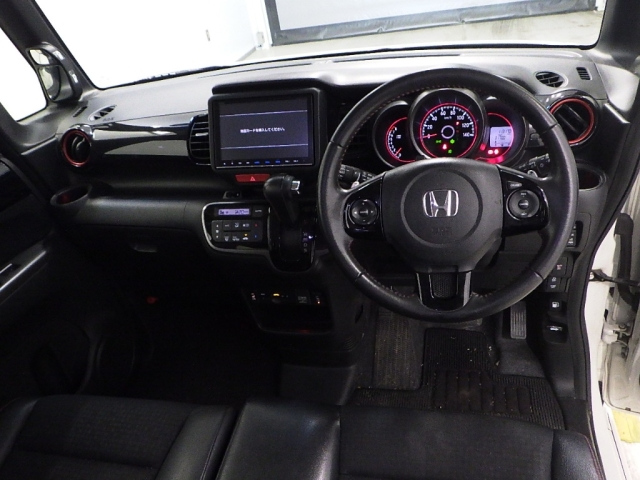 HONDA N BOX 2017