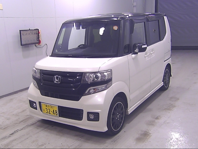 HONDA N BOX 2017
