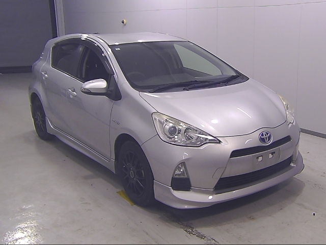 TOYOTA AQUA 2014