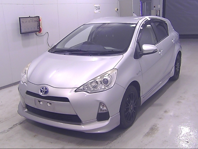 TOYOTA AQUA 2014