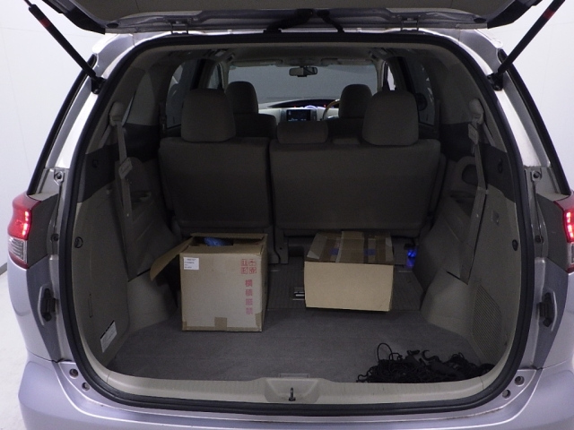 TOYOTA ESTIMA 2009