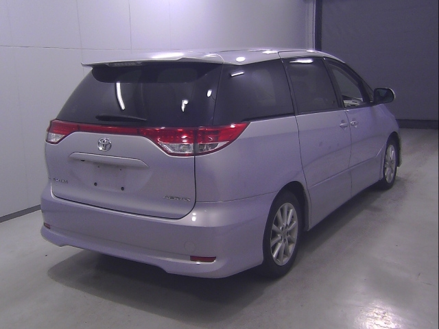 TOYOTA ESTIMA 2009