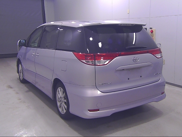 TOYOTA ESTIMA 2009