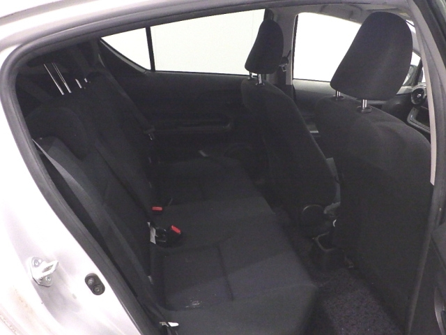 TOYOTA AQUA 2016