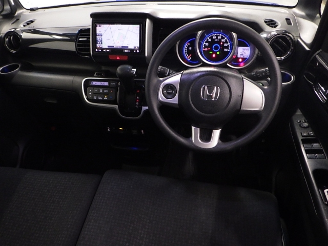 HONDA N BOX 2017