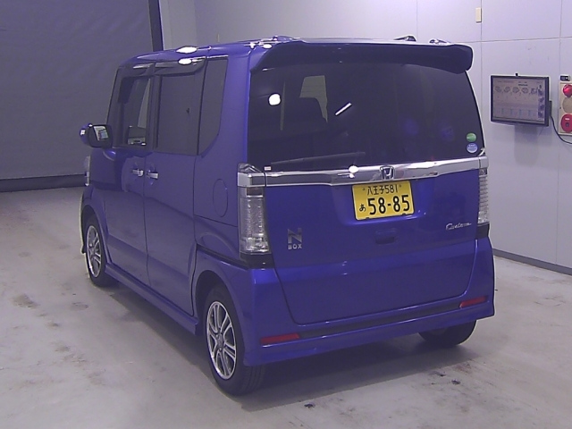 HONDA N BOX 2017