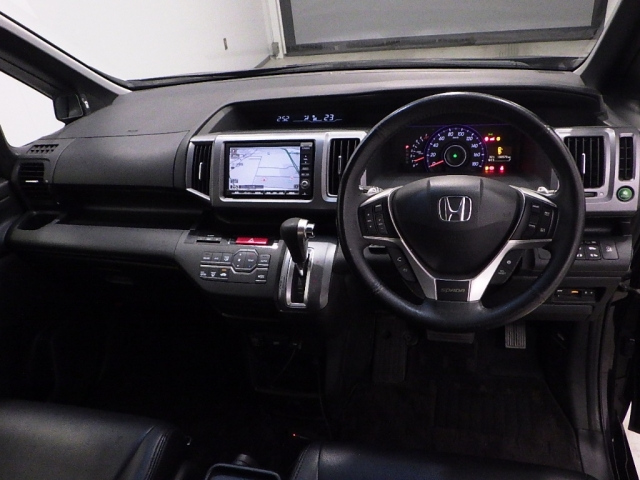HONDA STEP WAGON 2012