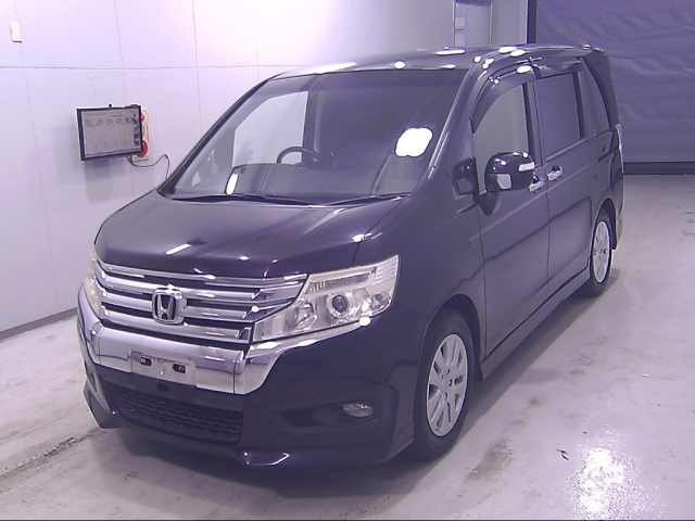 HONDA STEP WAGON 2012