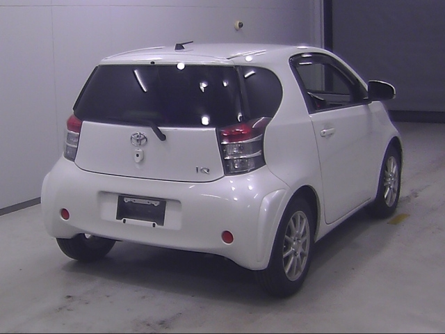 TOYOTA IQ 2009